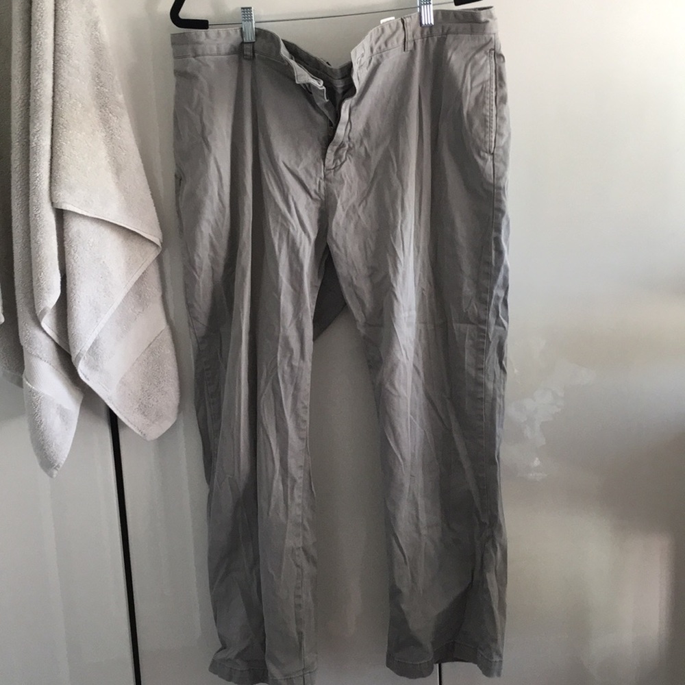 Vineyard Vines Gray Khakis